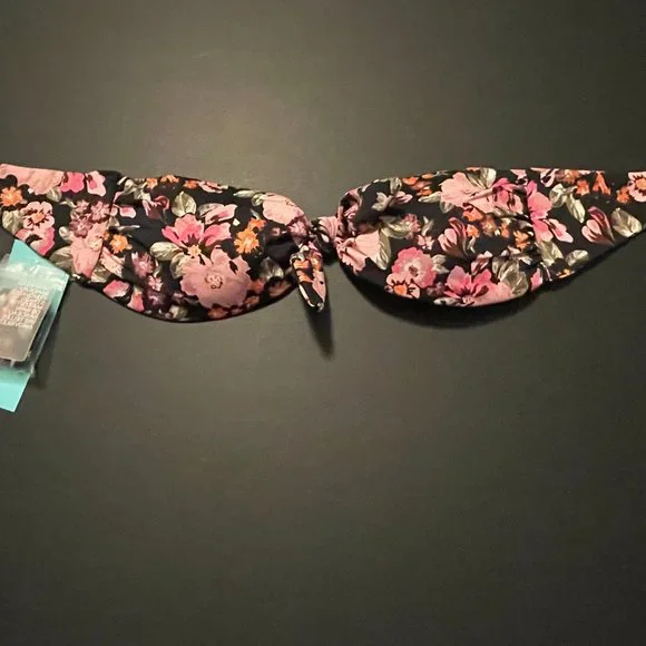 H&M Bikini Set - Picture 8 of 16